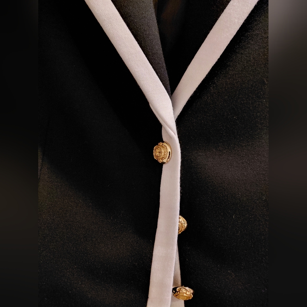 Tahari By ASL Three-Button Blazer, Black with White Trim, sz 10 - Picture 6 of 6